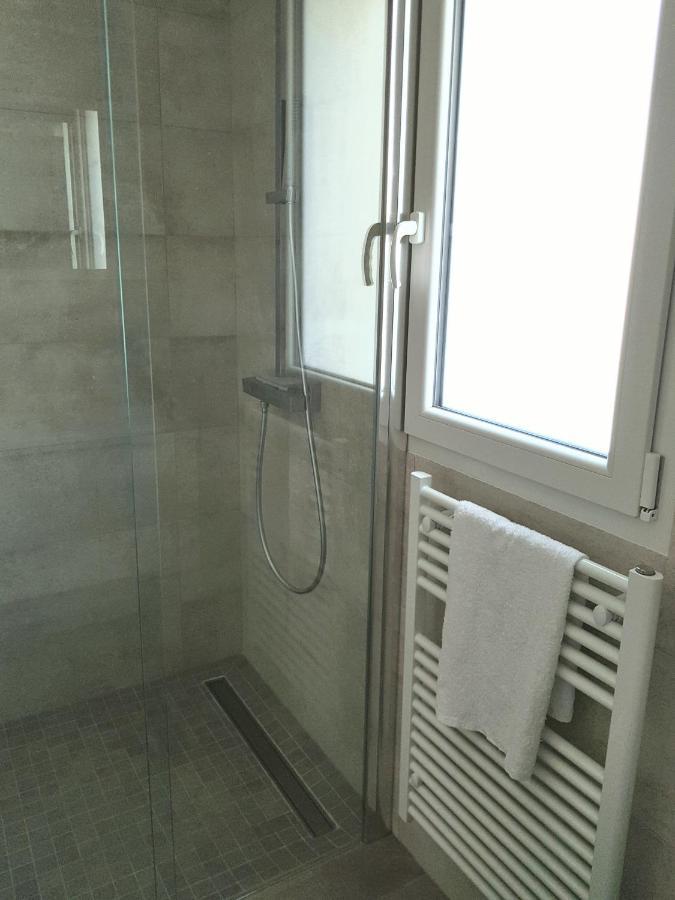 Chambre D'Hotes Du Muguet Avec Sdb Privative Le Mans Ngoại thất bức ảnh